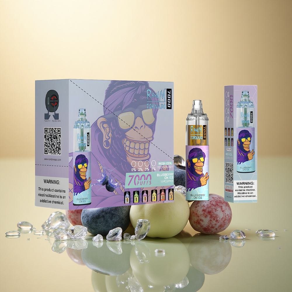 RandM Fumot Tornado 7000 Puffs אוכמניות על קרח עם סוללת 850mAh וניקוטין 5%